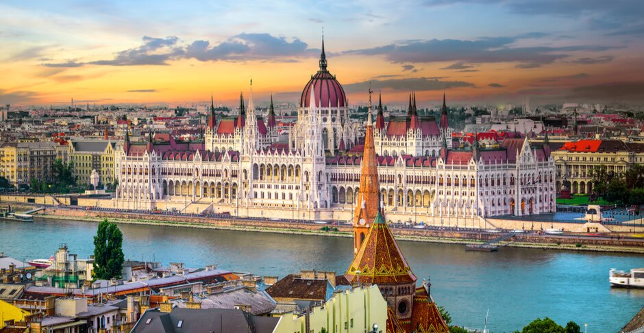 Flydubai launches two new Eastern European routes
