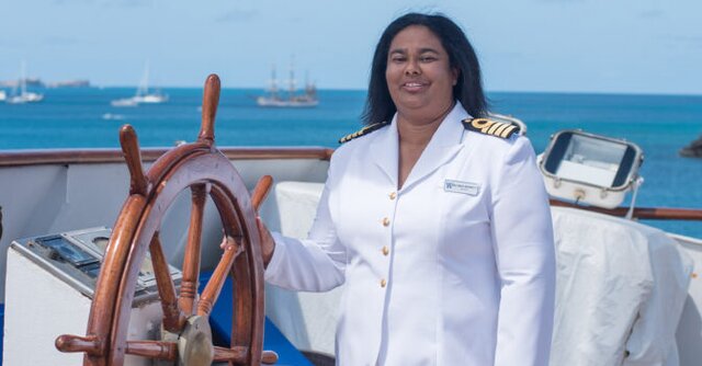 مقابلة: بيليندا بينيت، أول قبطان سفينة سياحية ذات بشرة داكنة