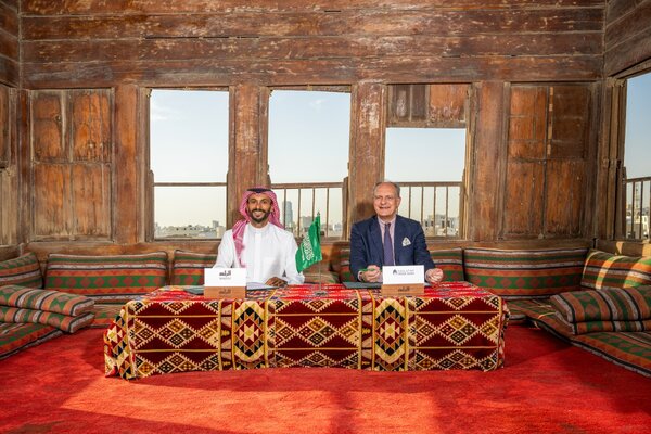 Cruise Saudi partners with Jeddah Historic District to boost visitor numbers