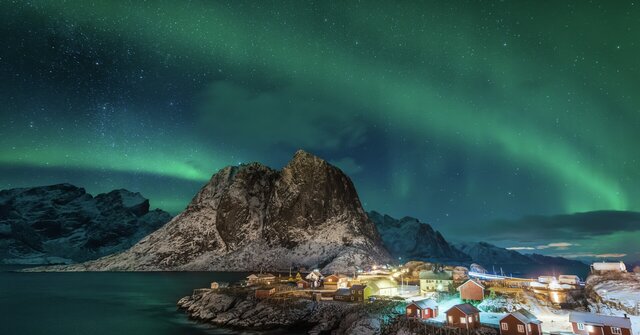 Hurtigruten to continue its 'Northern Lights Promise' to cruisers