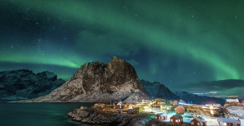 Hurtigruten to continue its 'Northern Lights Promise' to cruisers