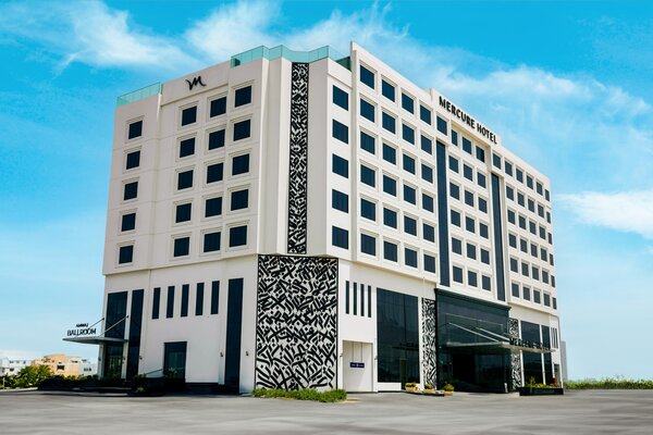 Mercure debuts in Oman with 186-key hotel