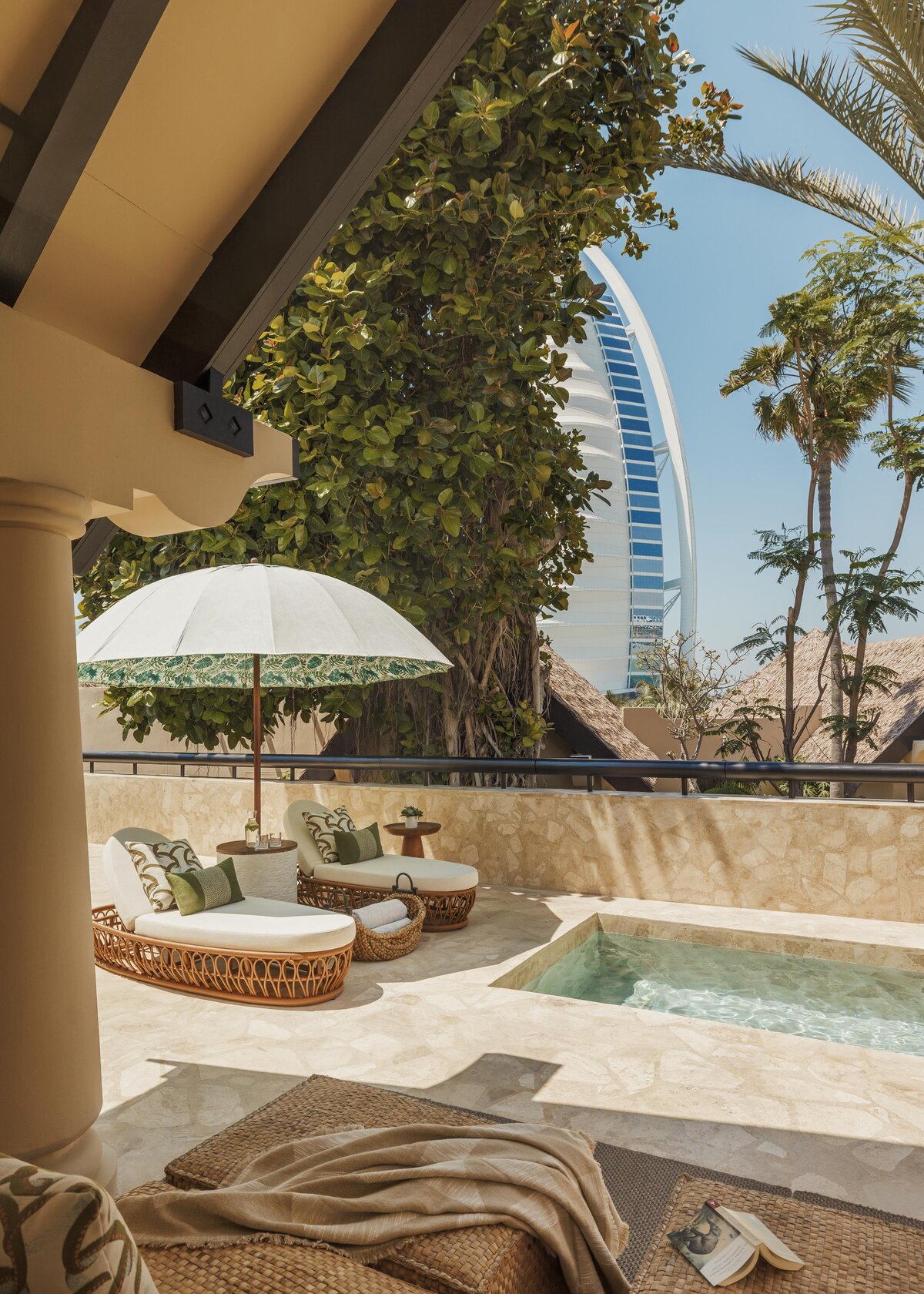 Jumeirah Beach Hotel, Al Bahar Villas, terrace