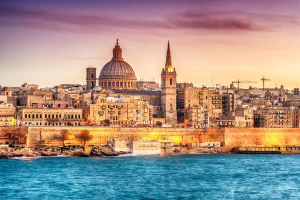 Qatar Airways resumes flights to Malta