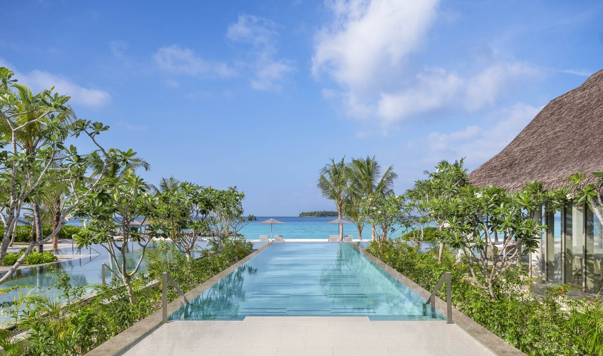 JW Marriott Kaafu Atoll Island Resort, pool