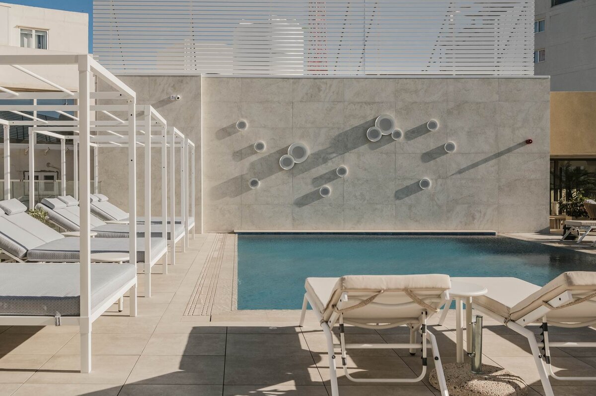 Courtyard by Marriott Sliema, Malta, pool