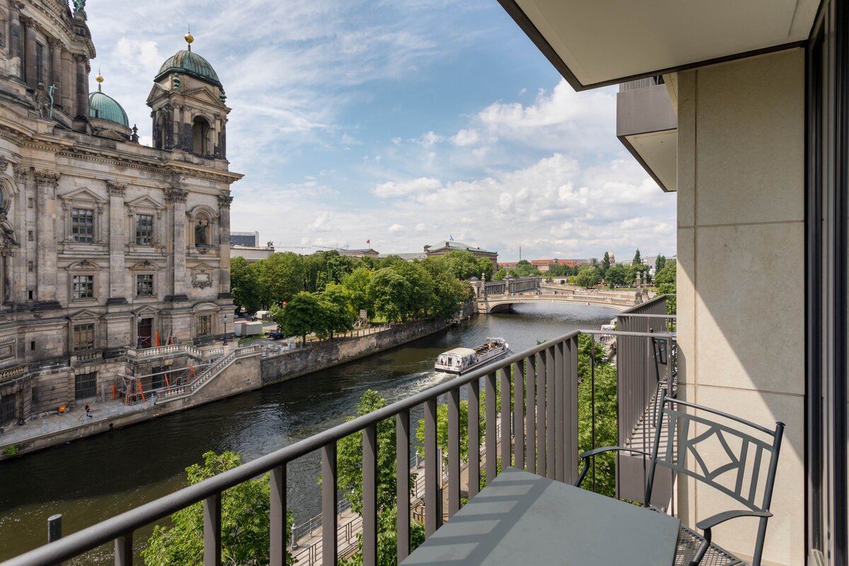 Radisson Collection Hotel, Berlin, Collection Premium Room balcony