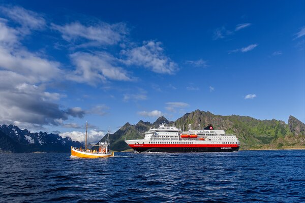 Hurtigruten renames cruise ship to honour Norwegian history
