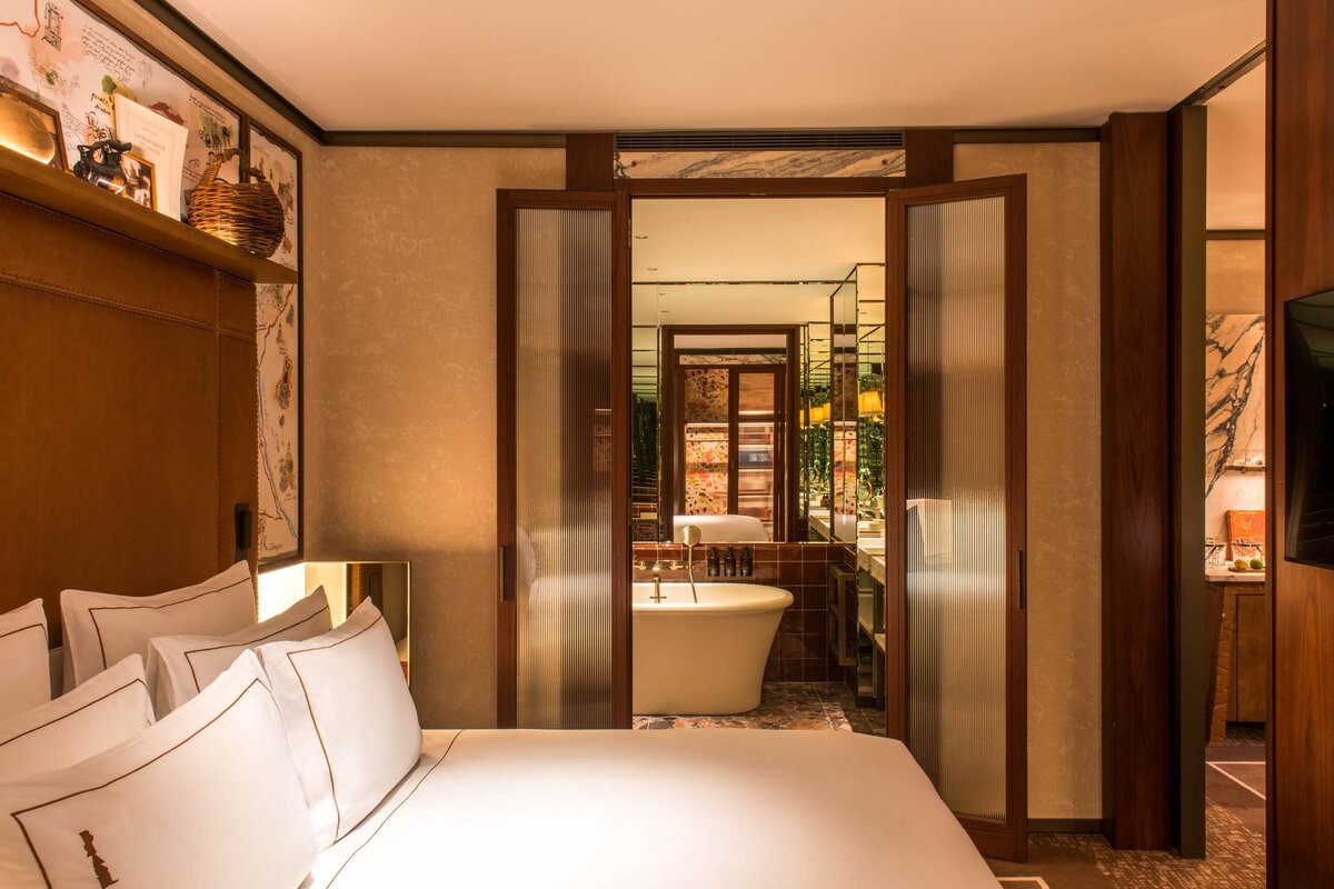 Brach Madrid, Ernesto Suite bathroom
