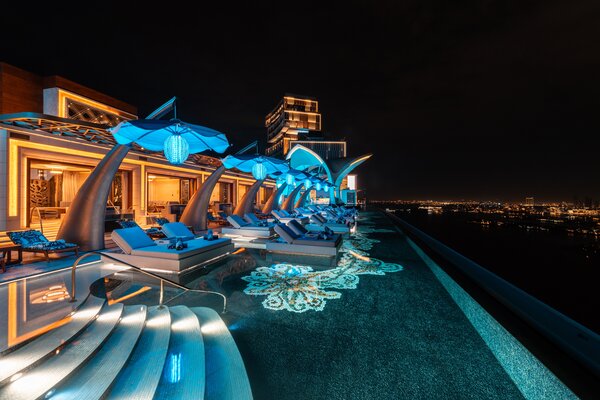 Dubai's Atlantis The Royal brings back evening sky pool sessions