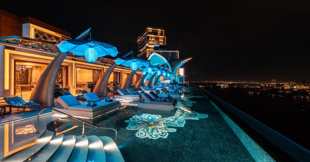 Dubai's Atlantis The Royal brings back evening sky pool sessions