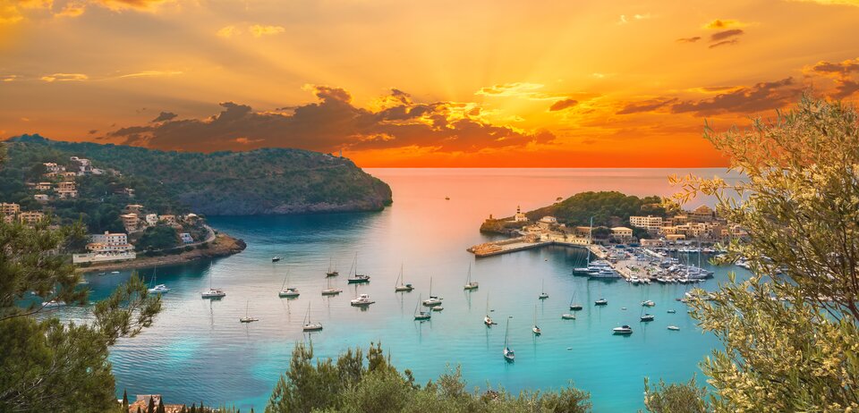 Expedia report unveils money-saving travel hacks