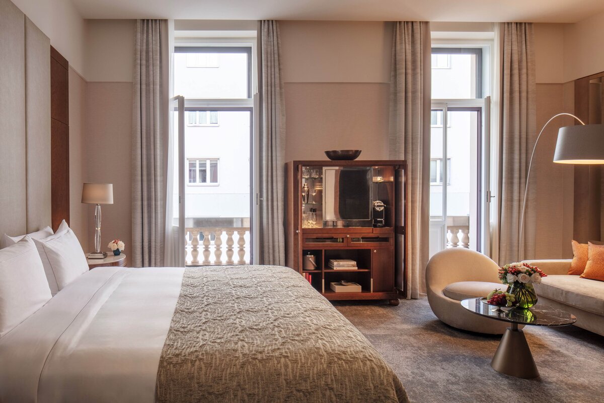 Anantara Palais Hansen Vienna Hotel, Junior Balcony Suite