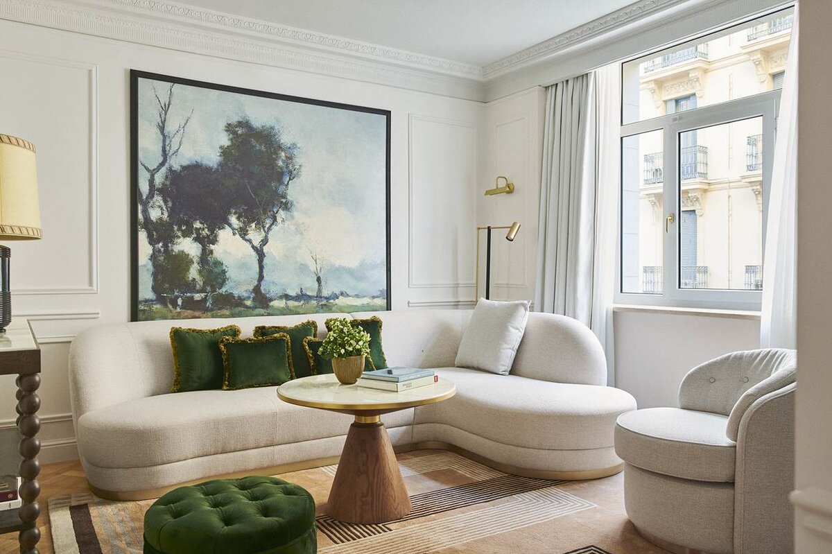 The Palace, a Luxury Collection Hotel, Madrid, Suite living area