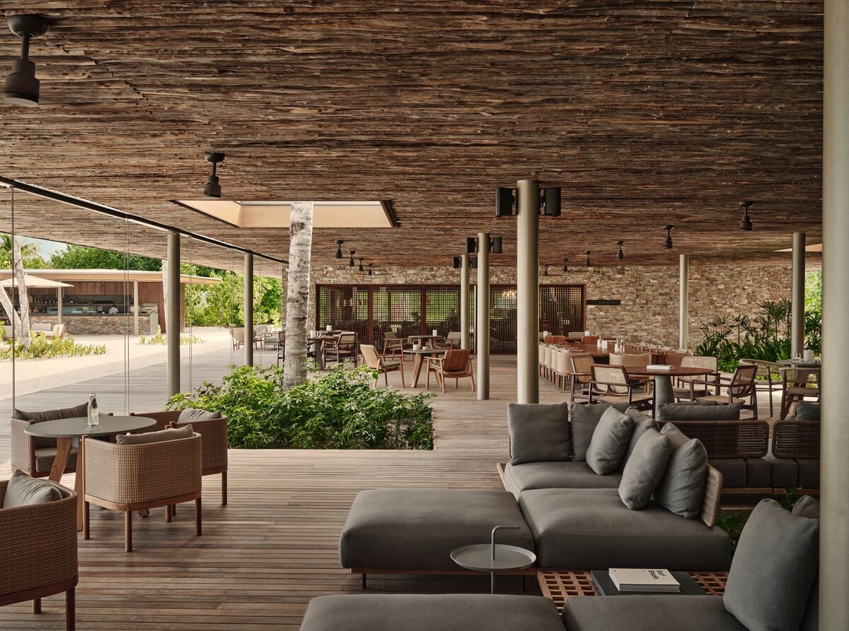 Patina Maldives lobby