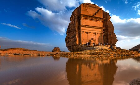 Saudi Arabia surpasses 100 million tourist target