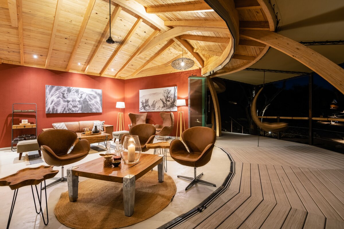 Onduli Ridge, lounge