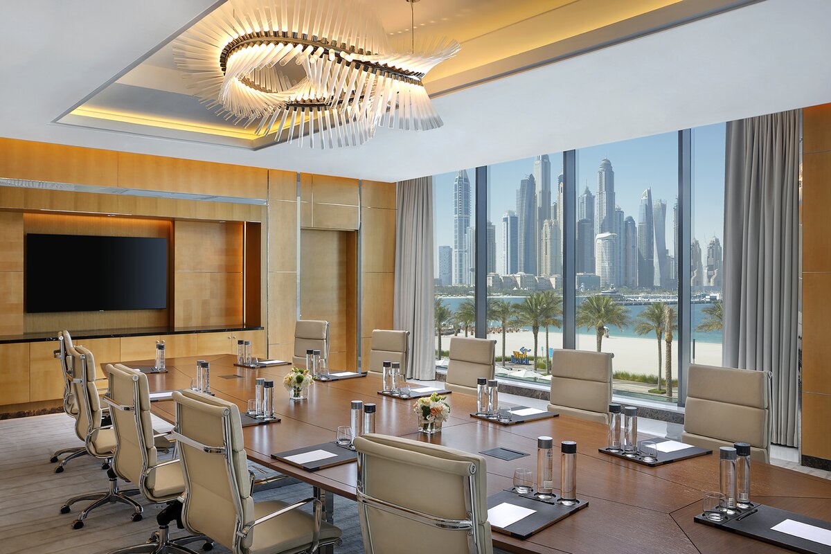 Hilton Dubai Palm Jumeirah, meeting room