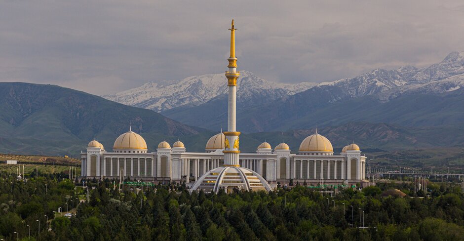 فلاي دبي تستأنف رحلاتها إلى عشق أباد عاصمة تركمانستان