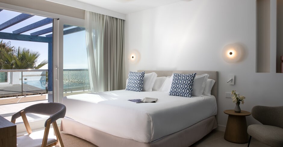 شركة صن سيت في دبي تفتتح فندق ومنتجع إم إي تي تي ماربيا