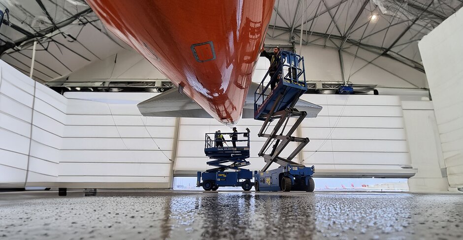 Dry-washing aircraft will conserve water in UAE aviation